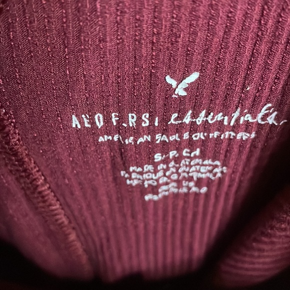 AE COLD SHOULDER TOP - Picture 2 of 3